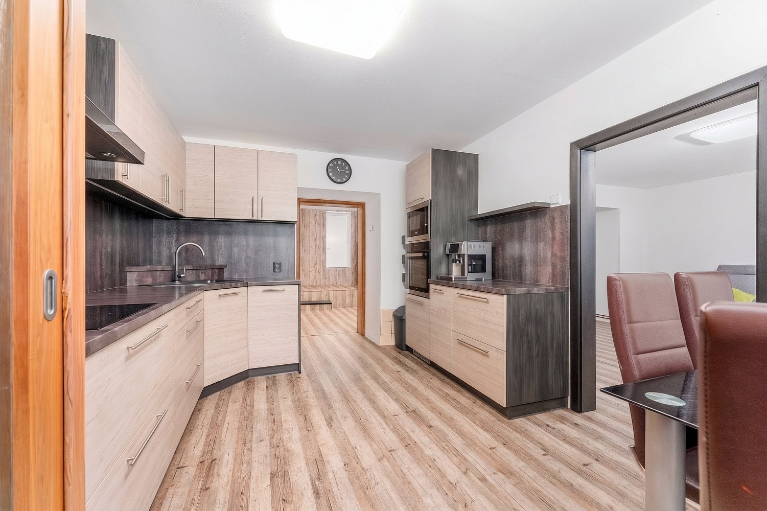 Prodej domu 140 m² s pozemkem 108 m² – fotografie 2