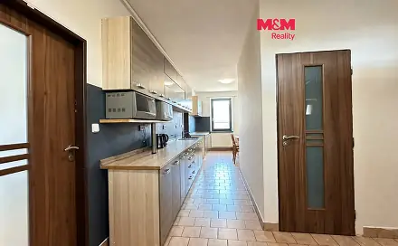 Pronájem nájemního domu, činžáku 280 m², Bradlec, okres Mladá Boleslav