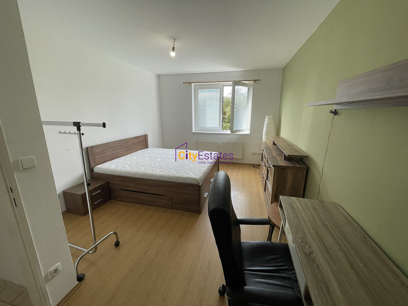 Pronájem bytu 2+1 72 m² – fotografie 4