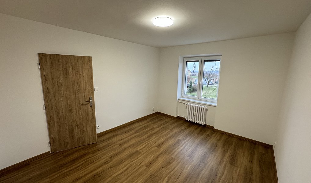 Pronájem bytu 2+1 55 m², Hodonín – náhled fotky 4