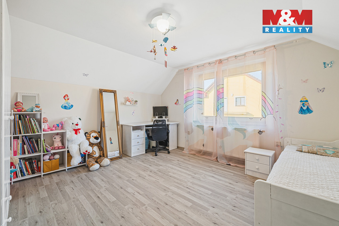 Prodej domu 195 m² s pozemkem 930 m² – další
