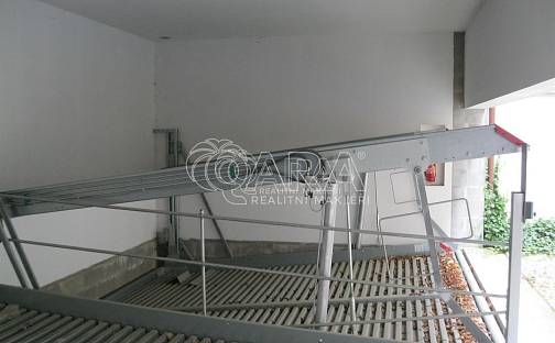 Garážové stání v zakladačích ve vyhledávané lokalitě Vinohrad Wallbox pro dobíjení elektromobilu., Voroněžská, Praha 10 - Vinohrady