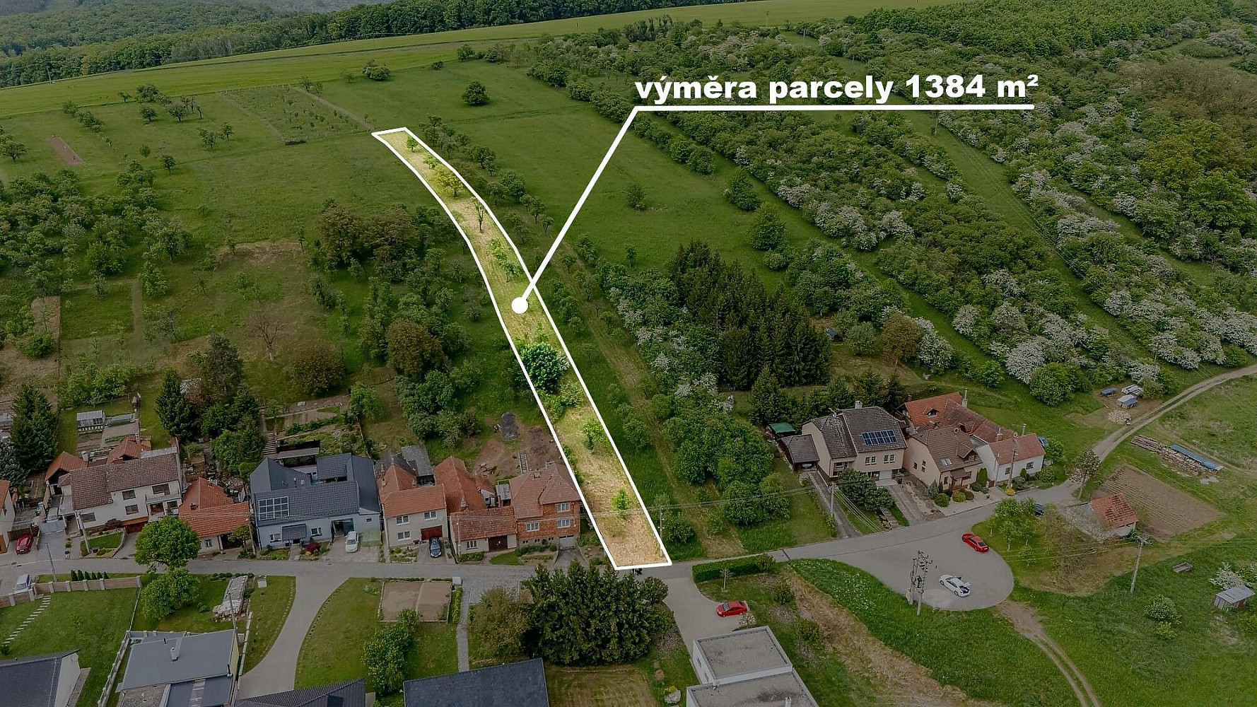 Prodej stavebního pozemku 1 384 m²