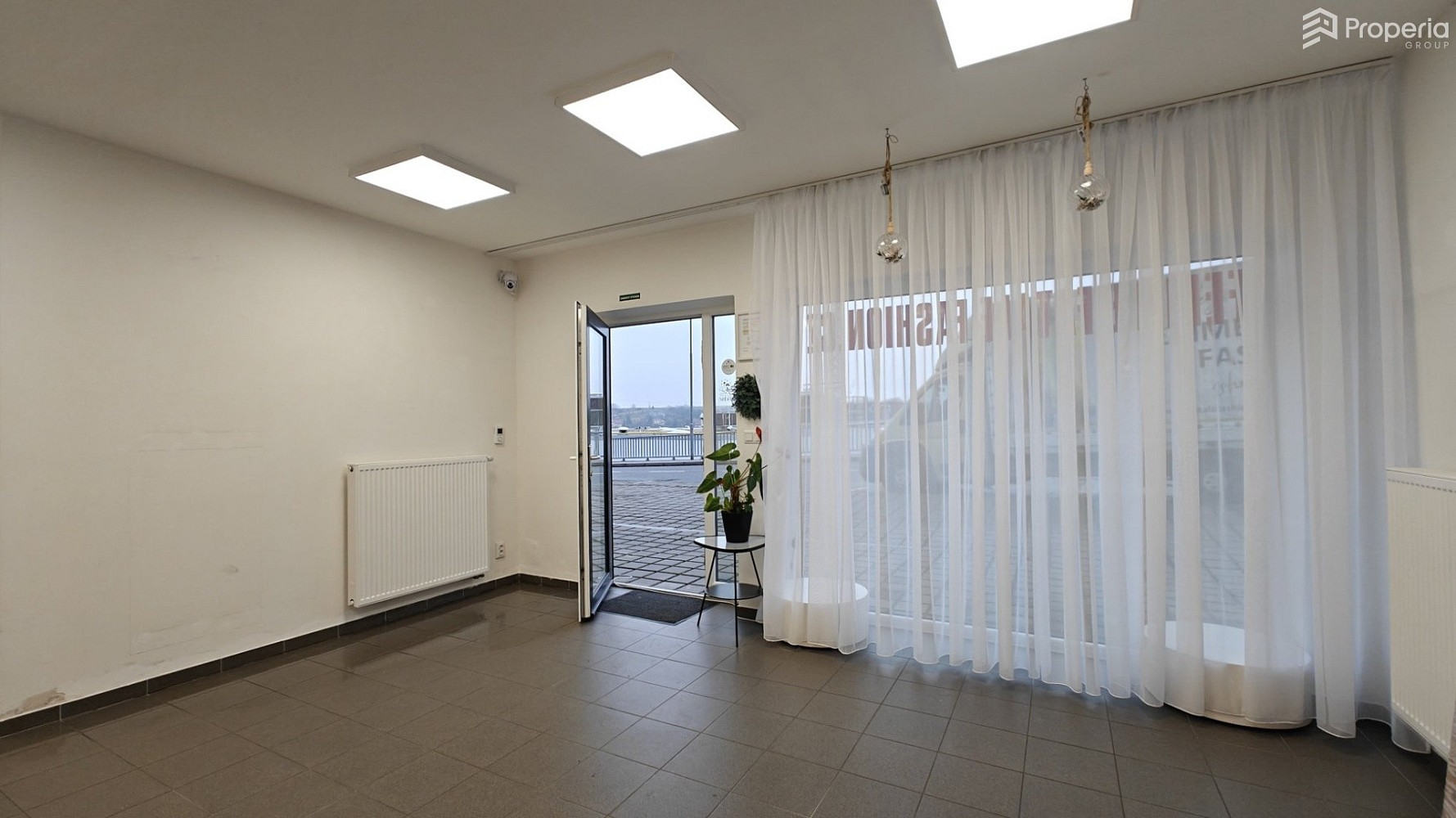 Pronájem obchodních prostor 30 m² – fotografie 4