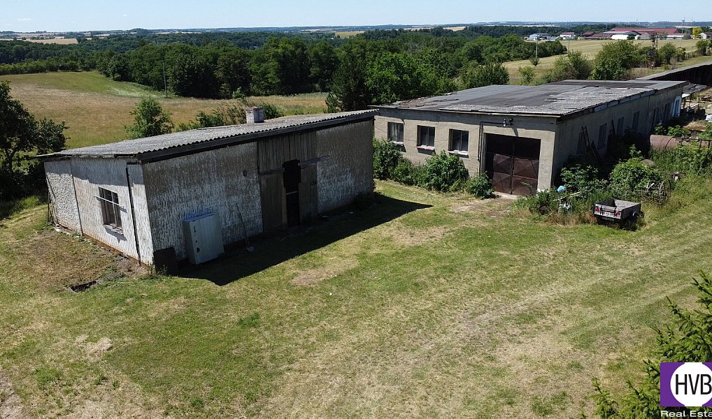 Prodej domu 80 m² s pozemkem 2 600 m², Svrkyně – náhled fotky 2