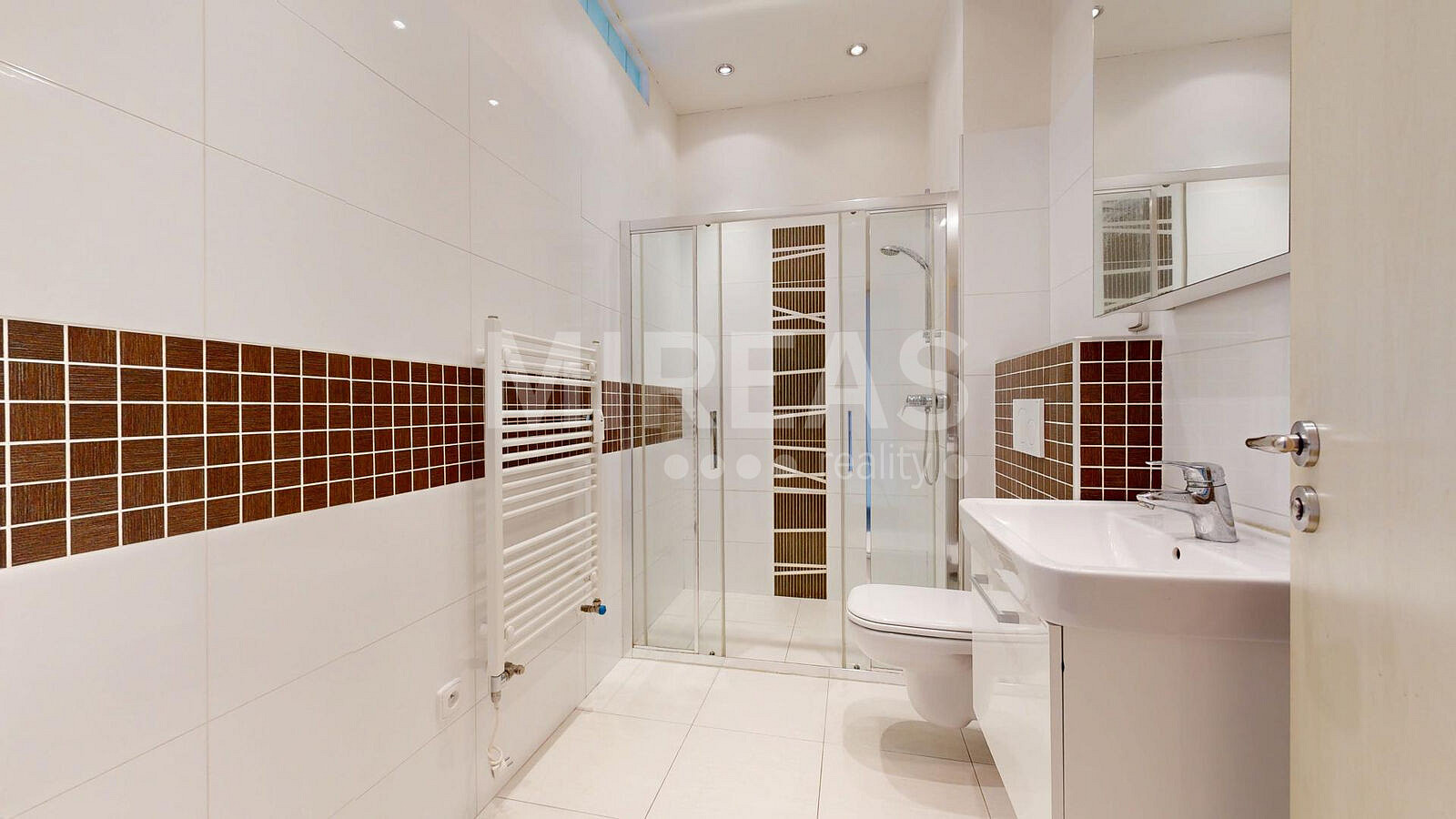 Pronájem bytu 2+kk 45 m² – fotografie 5