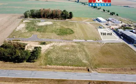 Prodej komerčního pozemku 730 m², Valeč, okres Třebíč