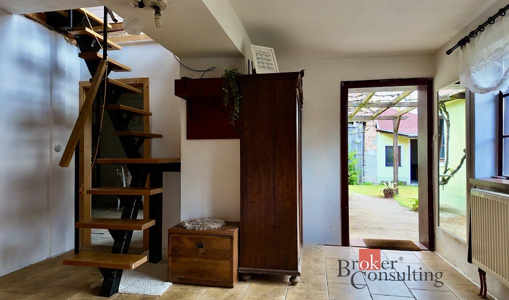 Prodej domu 140 m² s pozemkem 2 166 m², Štítary – náhled fotky 8