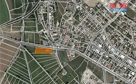 Prodej louky 1 392 m², Chrudim