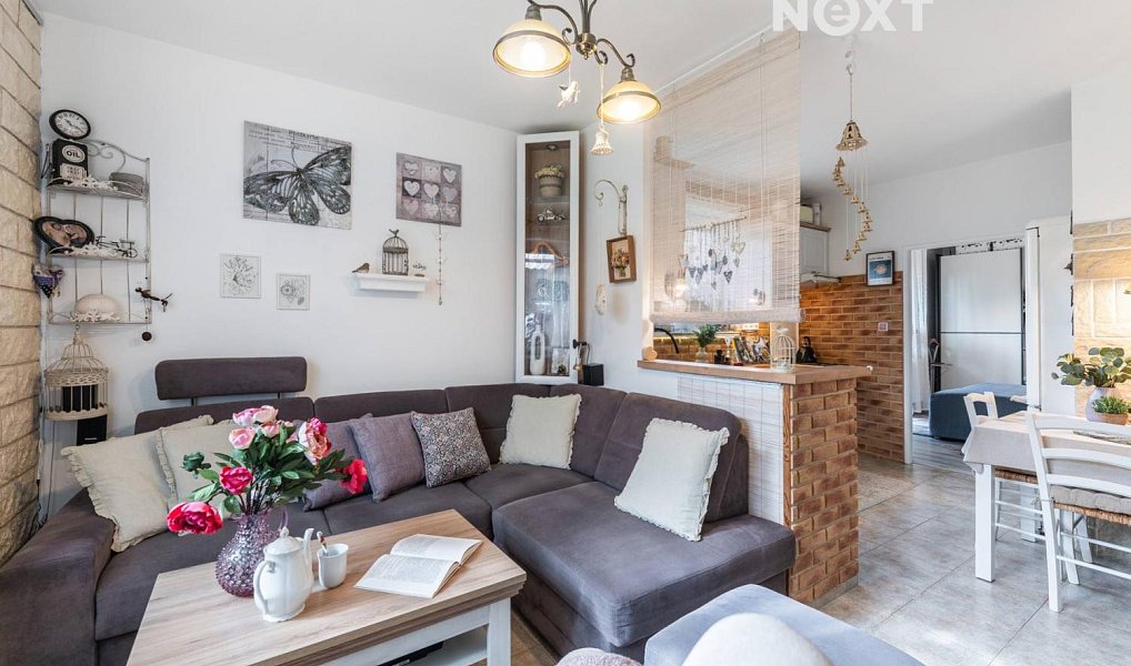 Prodej domu 180 m² s pozemkem 563 m², Mukařov – náhled fotky 3