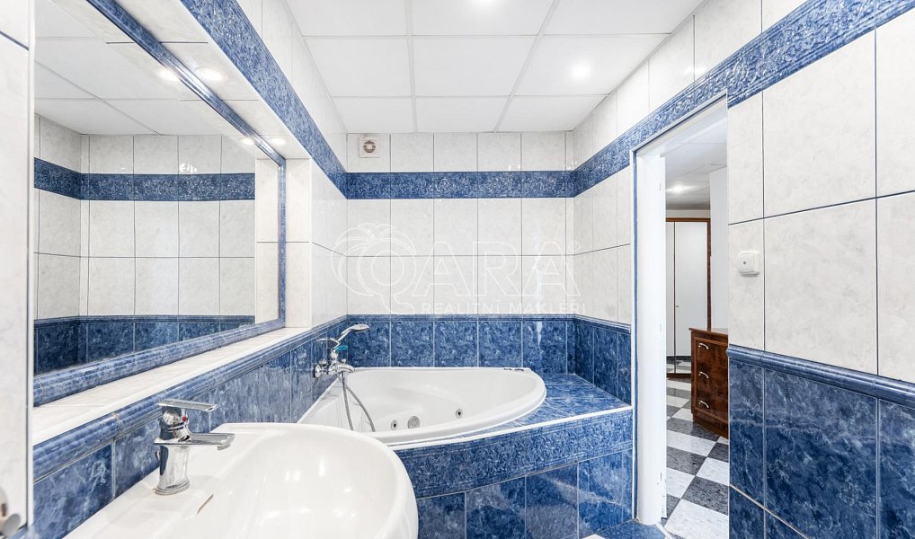 Prodej bytu 4+kk 103 m², Praha – náhled fotky 16