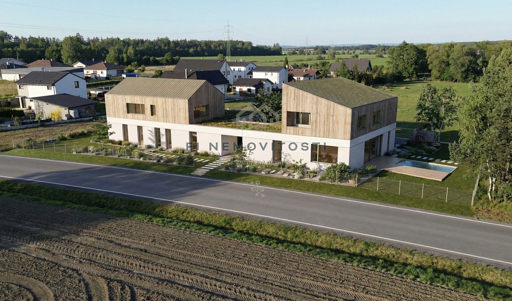 Prodej domu 152 m² s pozemkem 569 m², Dříteč – náhled fotky 2
