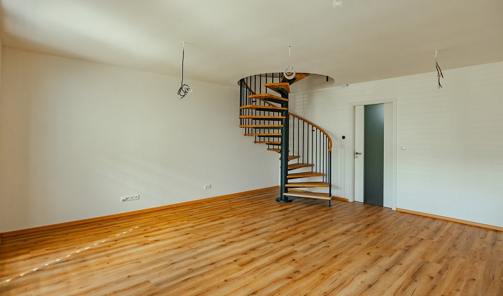 Prodej domu 97 m² s pozemkem 114 m², Hradec Králové – náhled fotky 28