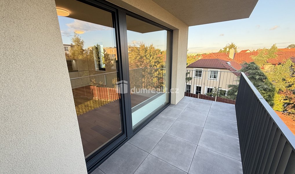 Pronájem bytu 2+kk 61 m², Praha – náhled fotky 11