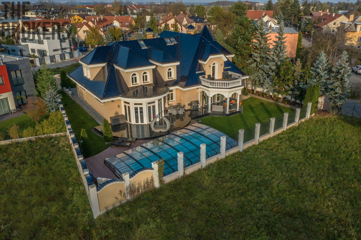 Prodej domu 359 m² s pozemkem 1 059 m² – fotografie 2