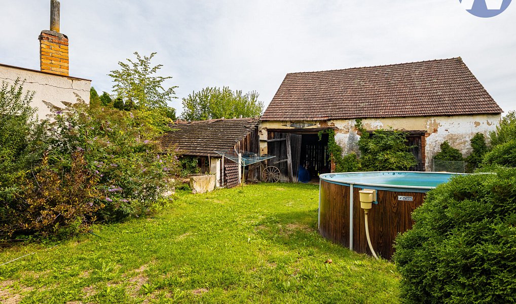 Prodej domu 172 m² s pozemkem 1 212 m², Slabčice – náhled fotky 24