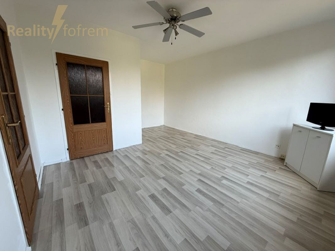 Prodej bytu 1+1 33 m² – fotografie 2