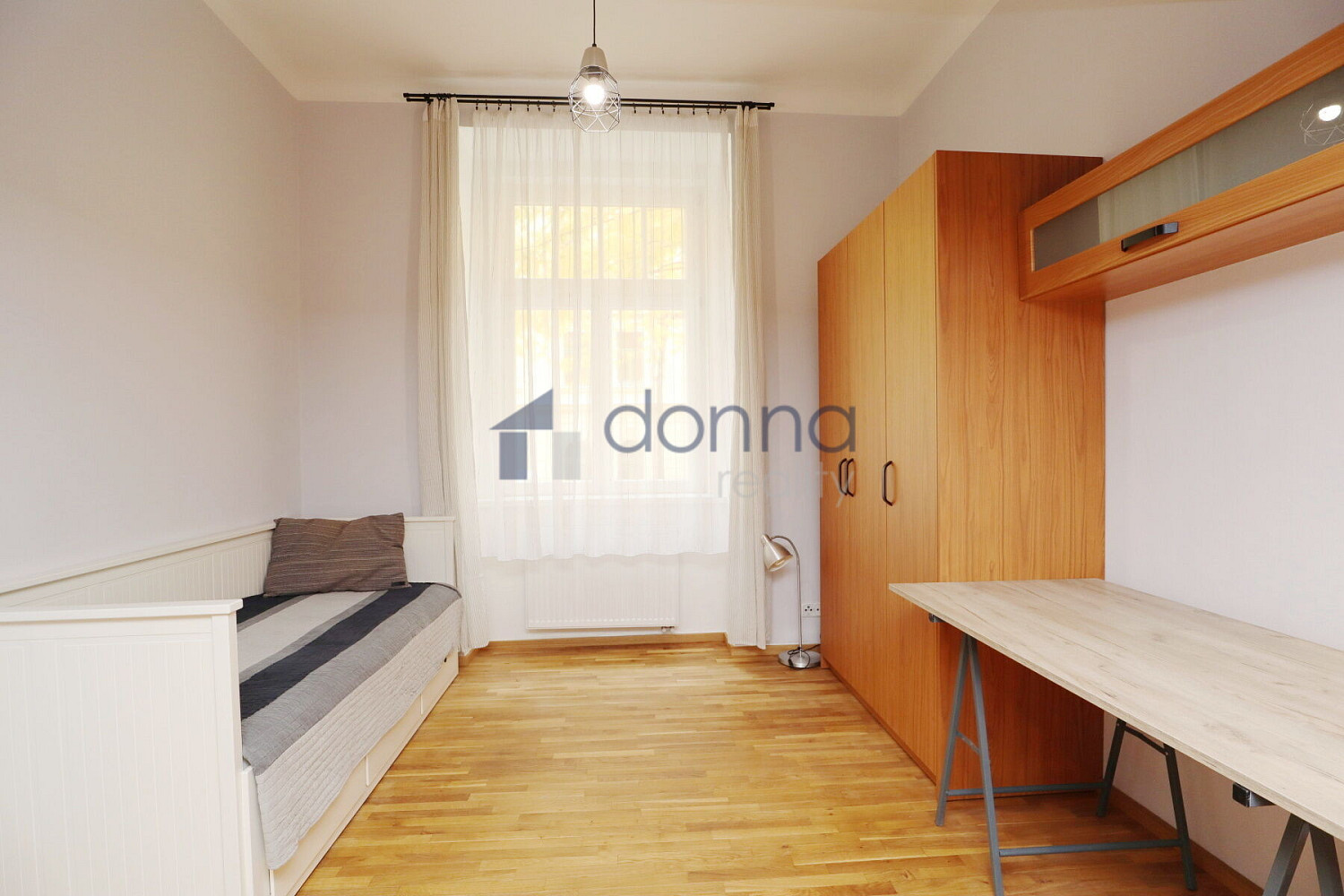 Pronájem bytu 1+kk 27 m²