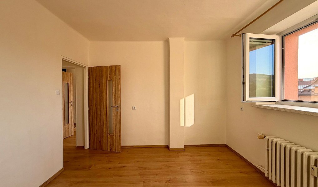 Pronájem bytu 2+1 45 m², Vsetín – náhled fotky 2