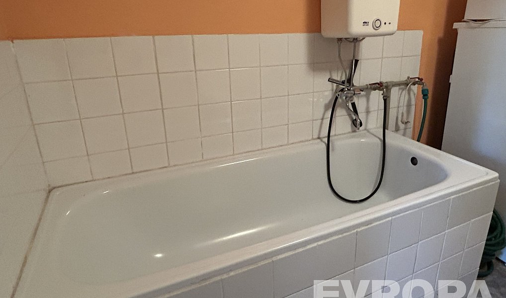 Prodej chaty/chalupy 361 m² s pozemkem 953 m², Zahrádky – náhled fotky 10