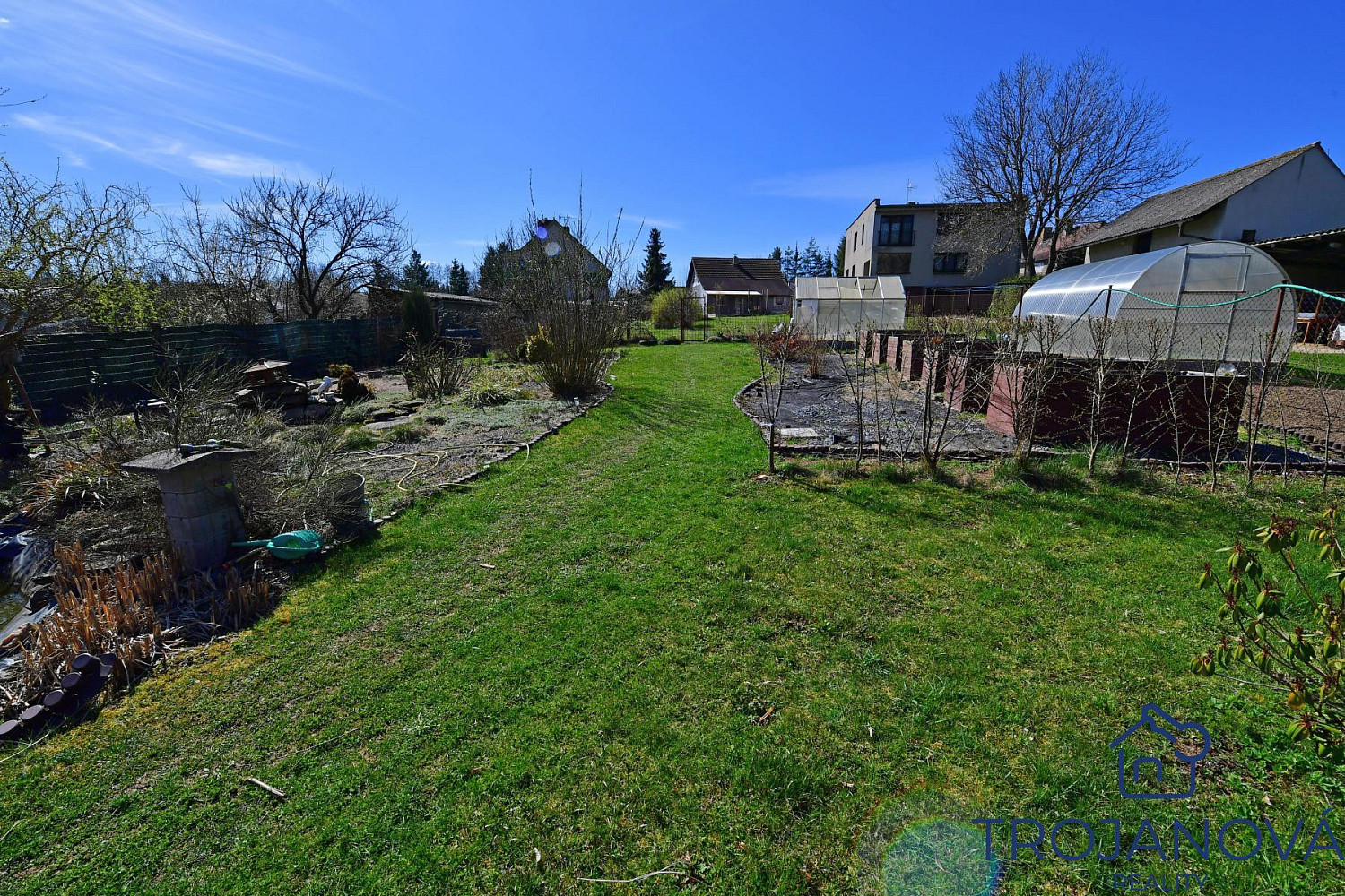Prodej stavebního pozemku 1 955 m² – fotografie 5