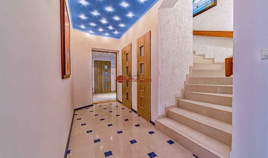 Pronájem kanceláře 216 m², Mlékojedy – náhled fotky 3