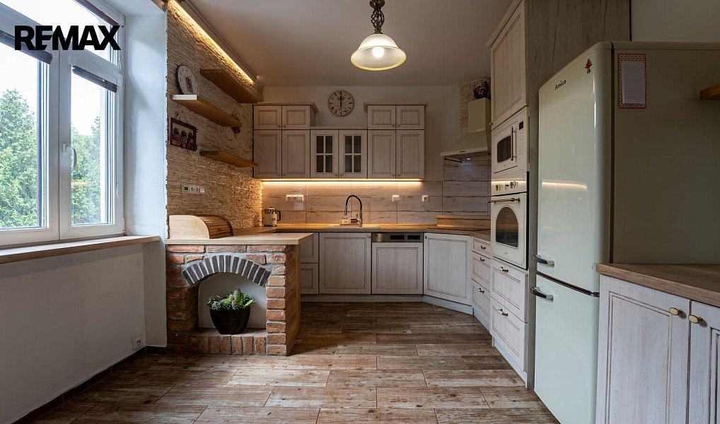 Prodej bytu 3+1 98 m², Vranov nad Dyjí – náhled fotky 3