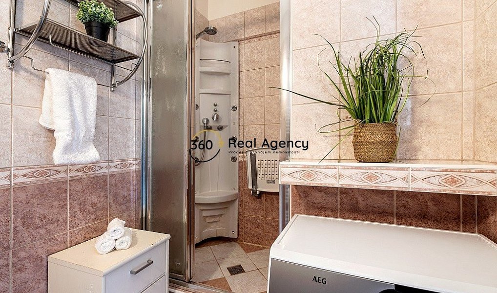 Prodej bytu 2+1 62 m², Praha – náhled fotky 11