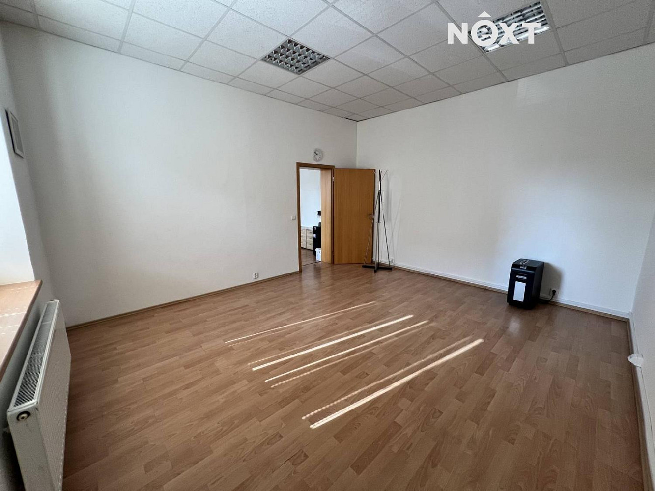 Pronájem kanceláře 39 m² — photo 2