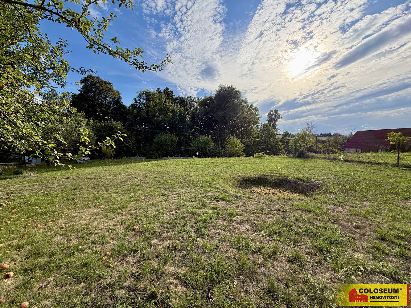 Prodej stavebního pozemku 726 m² – fotografie 3
