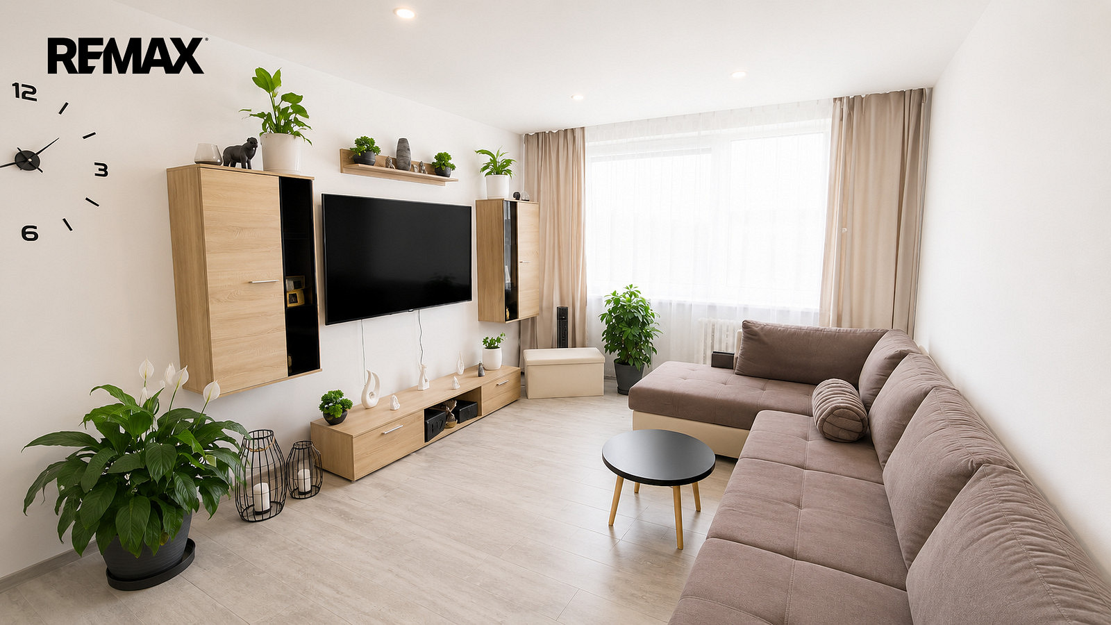 Prodej bytu 1+kk 29 m² — photo 2
