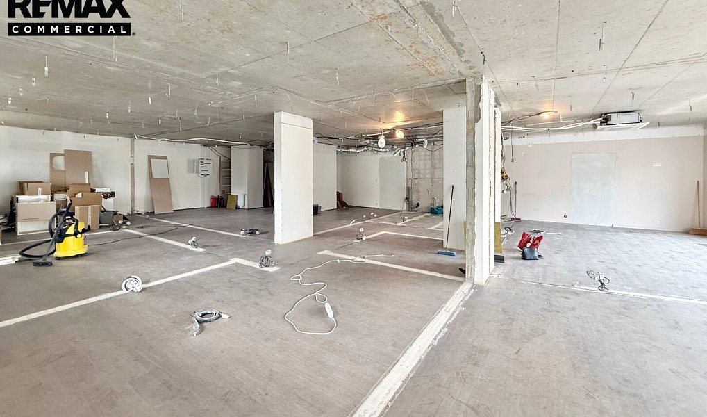 Pronájem obchodních prostor 169 m², Praha – náhled fotky 8