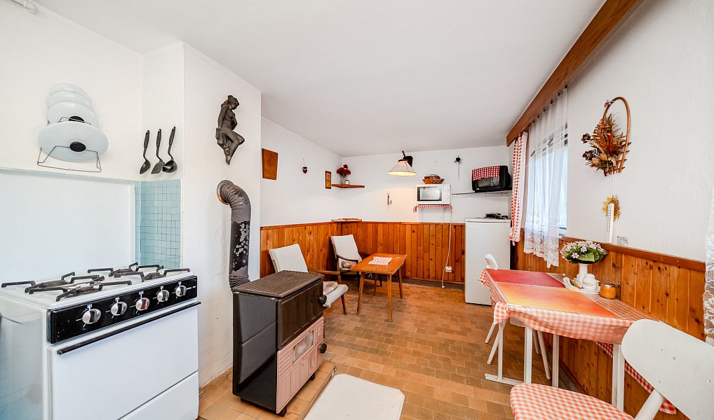 Prodej chaty/chalupy 32 m² s pozemkem 463 m², Vsetín – náhled fotky 4