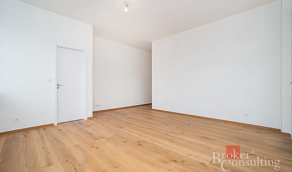 Pronájem kanceláře 110 m², Praha – náhled fotky 7