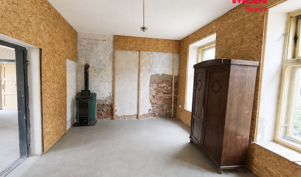 Prodej domu 215 m² s pozemkem 2 616 m², Bochov – náhled fotky 3