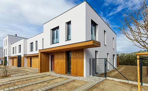 Prodej domu 117 m² s pozemkem 339 m², Vojáčkova, Beroun - Beroun-Závodí