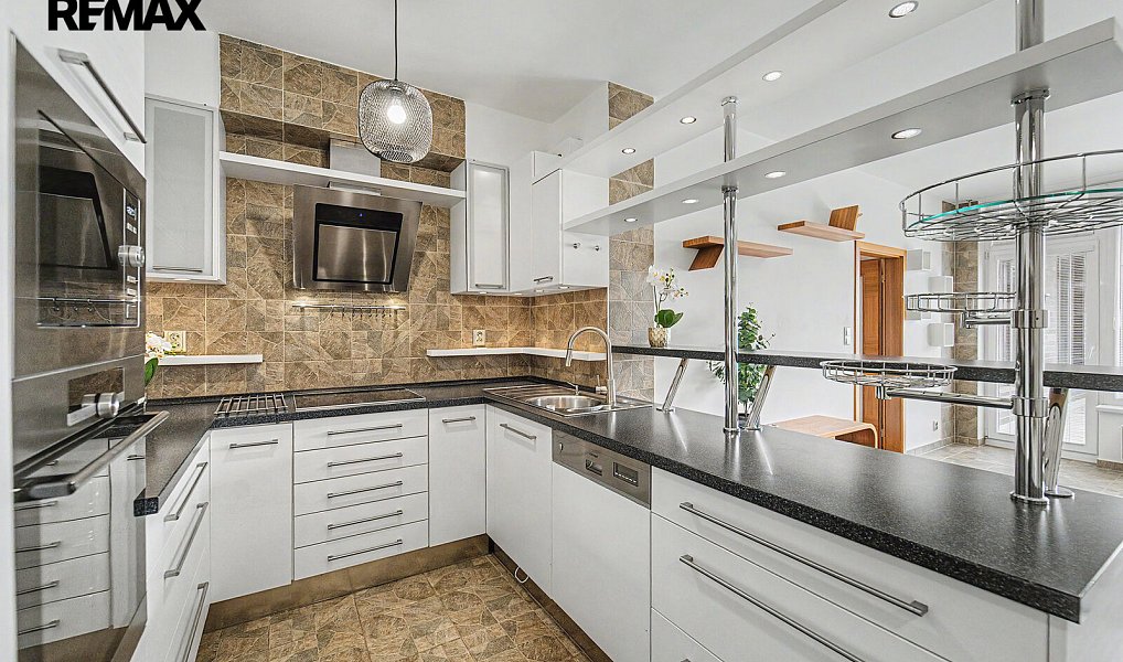 Prodej bytu 3+kk 95 m², Praha – náhled fotky 3