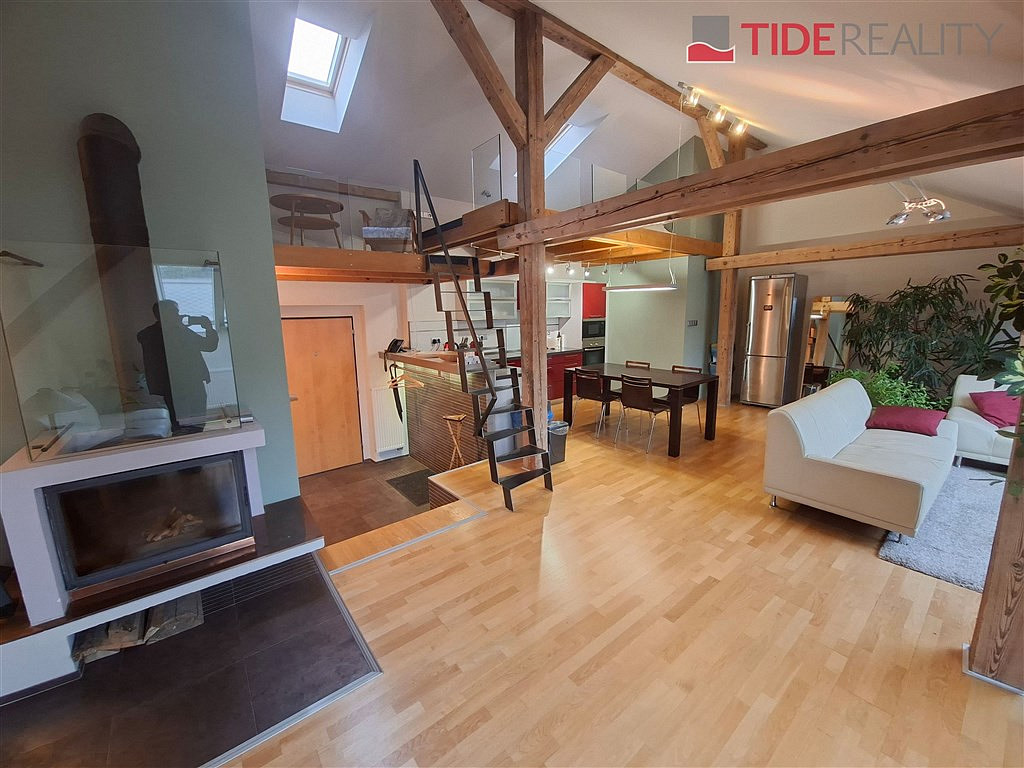 Pronájem bytu 2+kk 114 m²