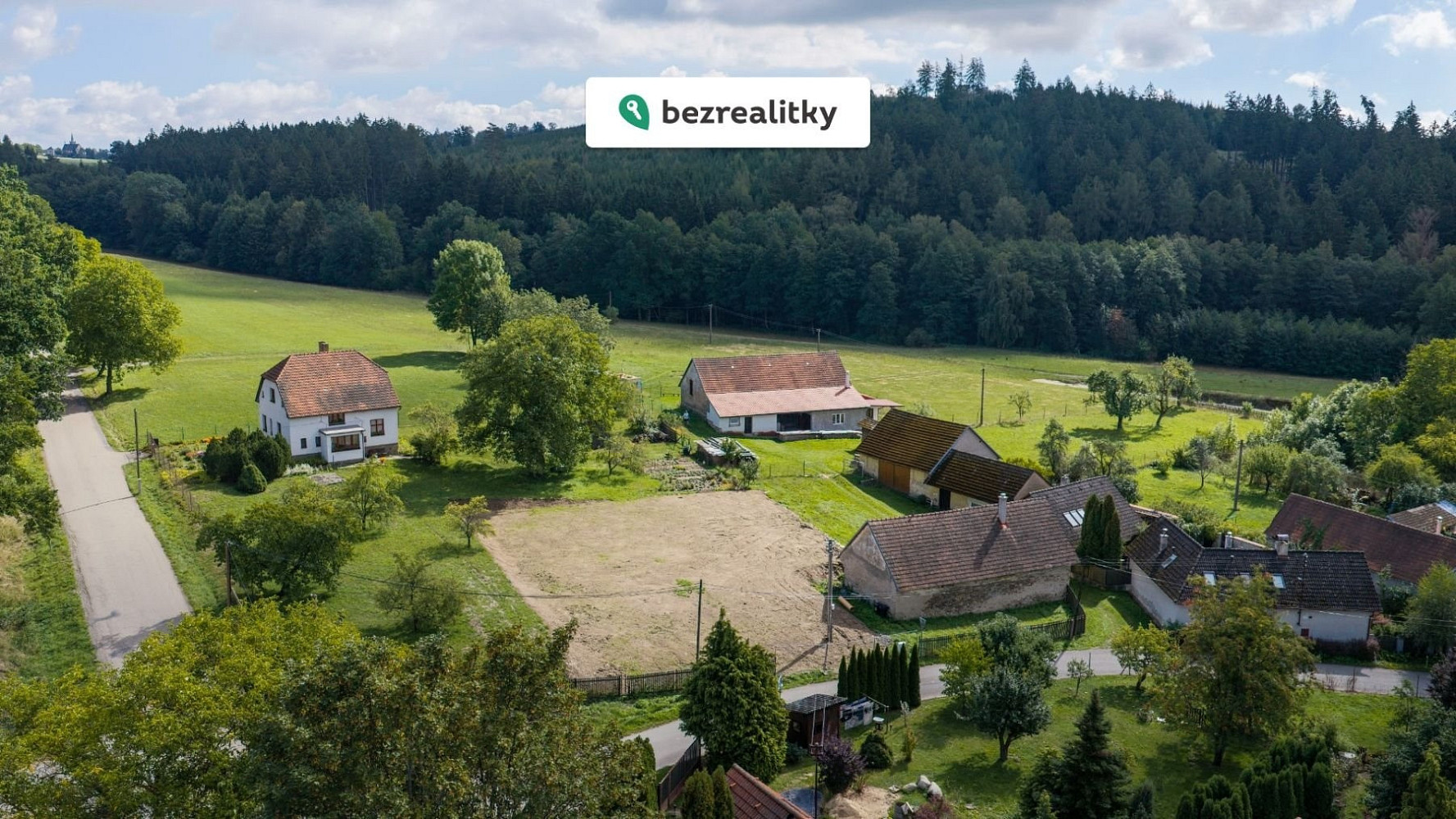 Prodej stavebního pozemku 1 052 m² – fotografie 5