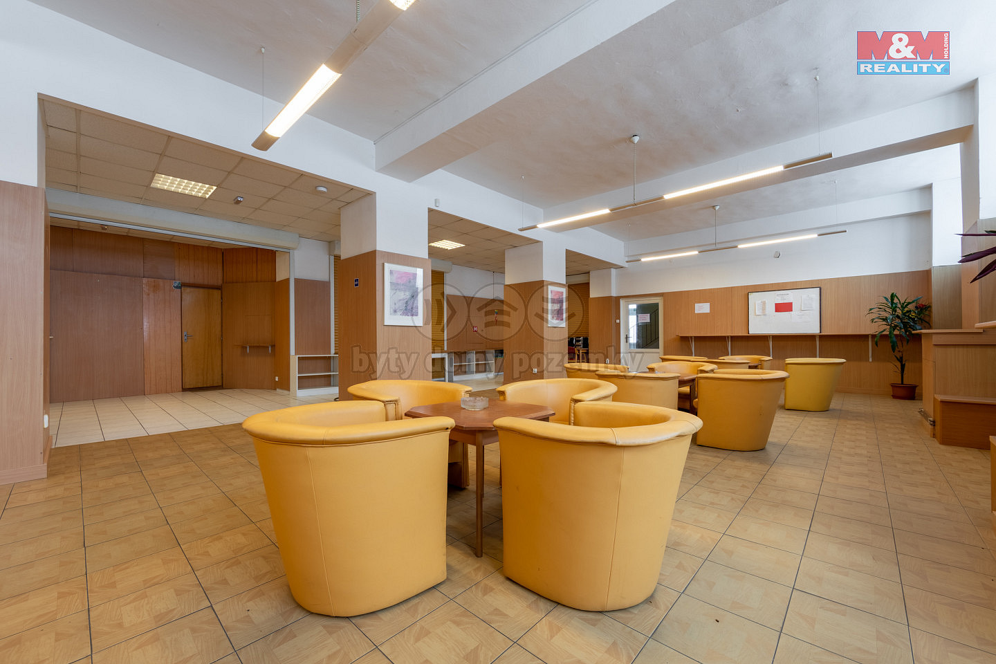 Prodej výrobních prostor 1 873 m²