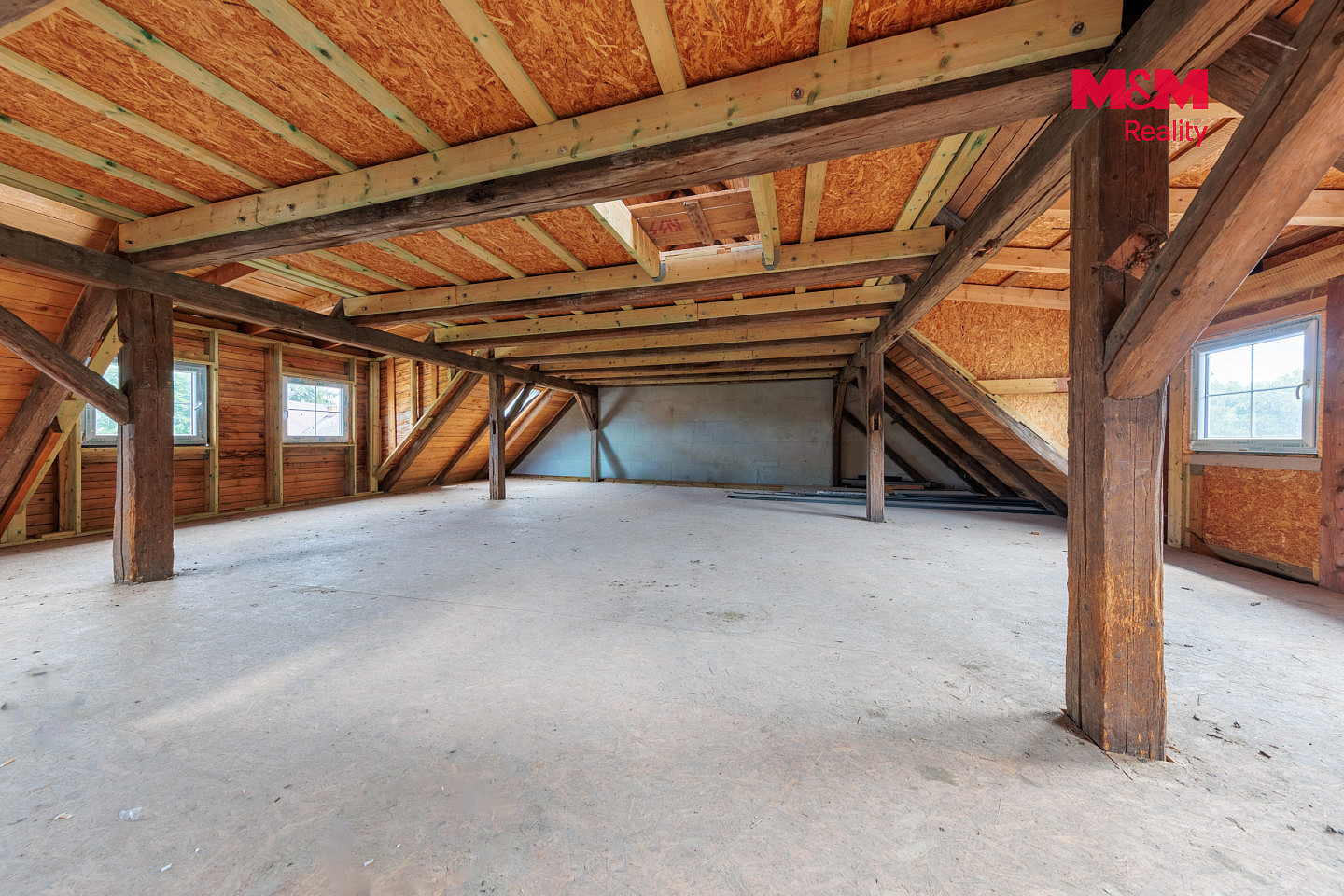 Prodej domu 348 m² s pozemkem 448 m² – fotografie 2