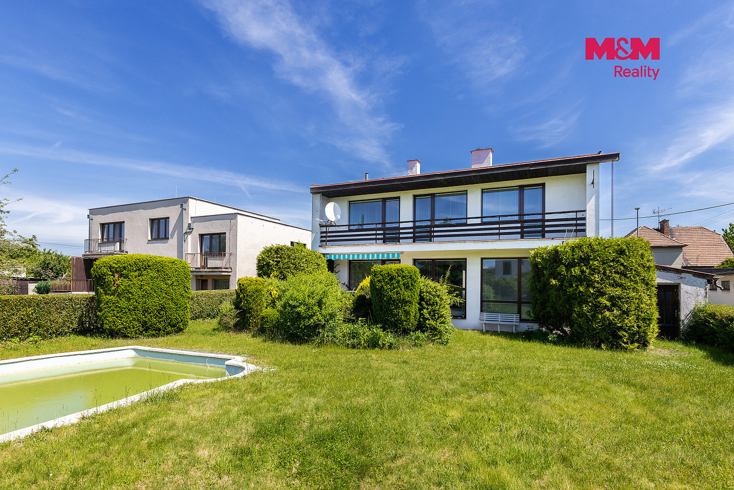 Prodej domu 220 m² s pozemkem 738 m² – fotografie 2