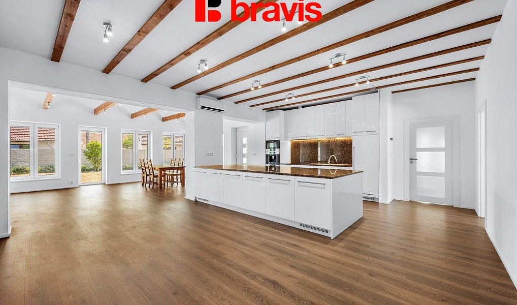 Prodej domu 342 m² s pozemkem 2 869 m², Vítonice – náhled fotky 2