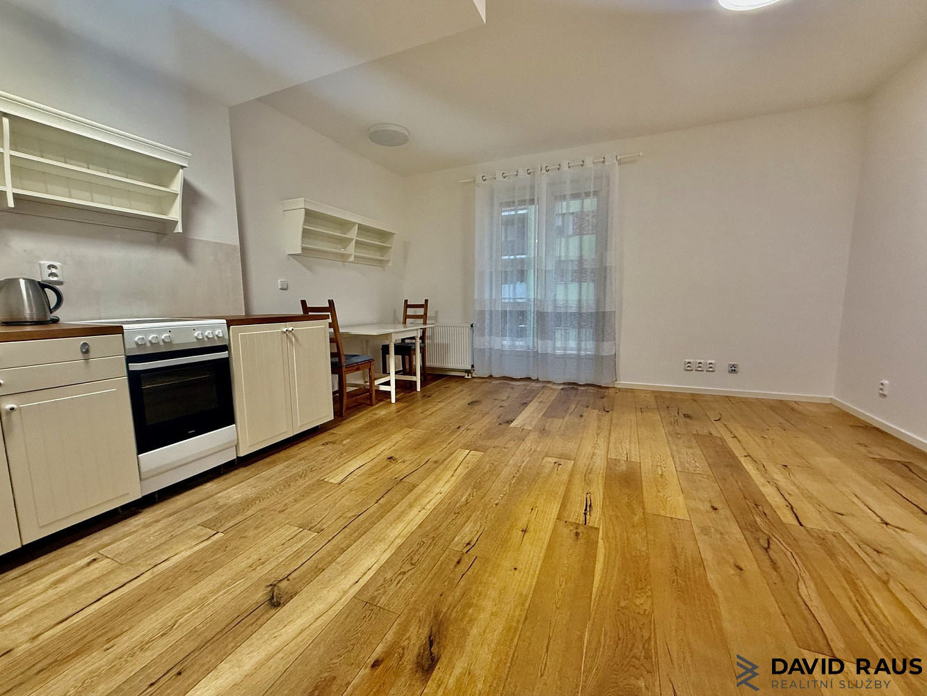 Pronájem bytu 1+kk 34 m² — photo 2