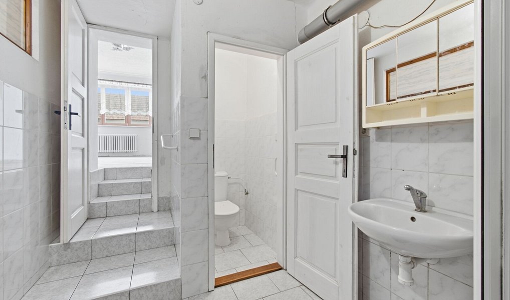 Prodej domu 195 m² s pozemkem 708 m², Kotvrdovice – náhled fotky 8