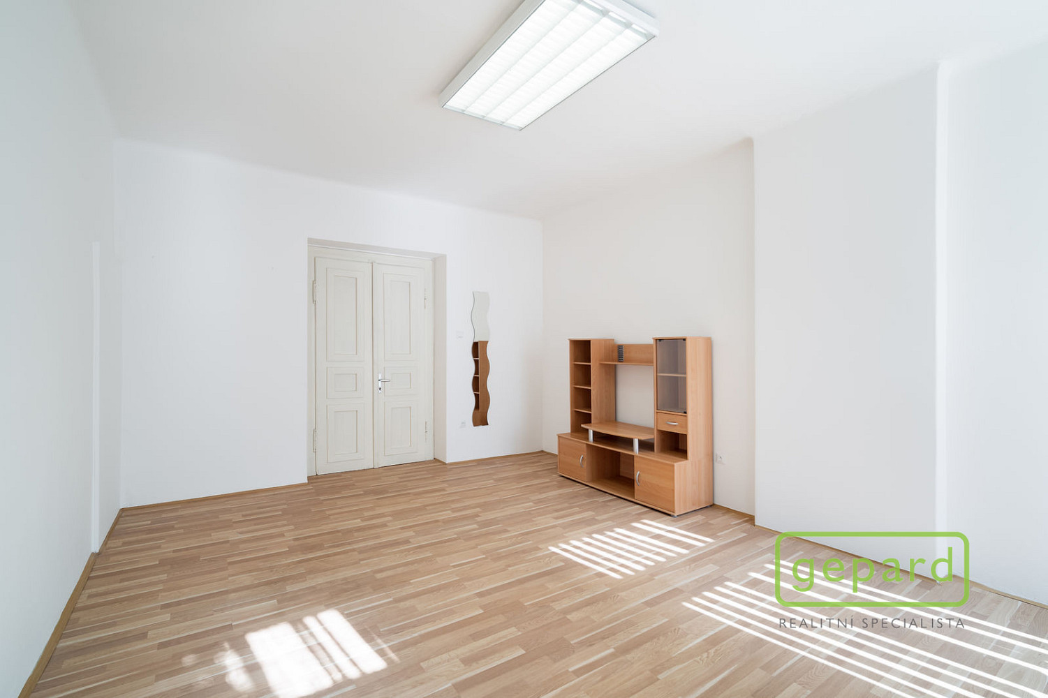 Pronájem kanceláře 14 m² – fotografie 2