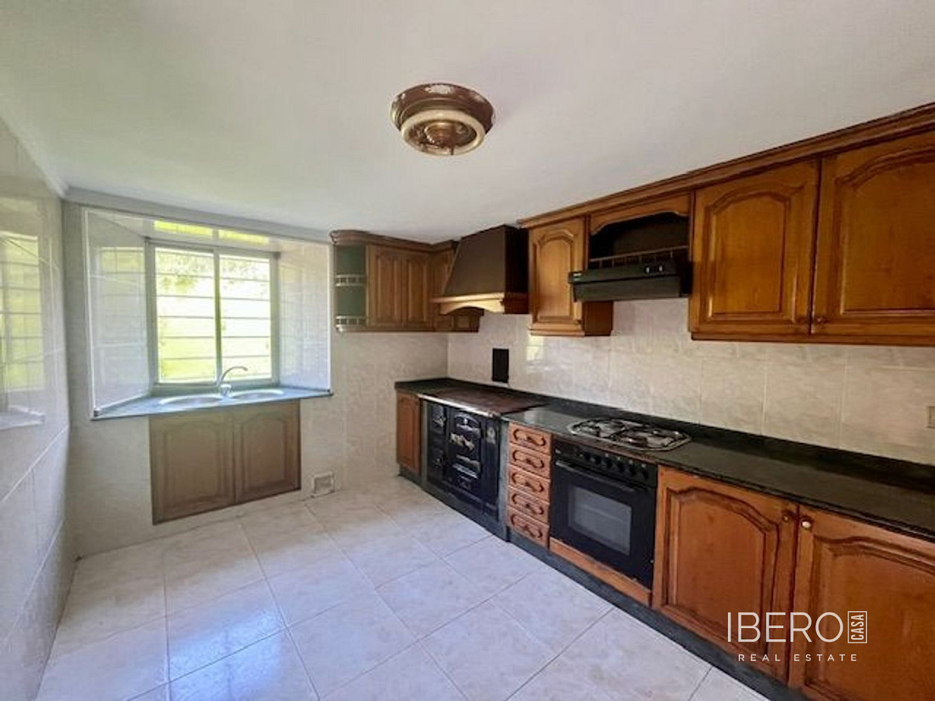 Prodej domu 1 552 m² s pozemkem 1 416 m²