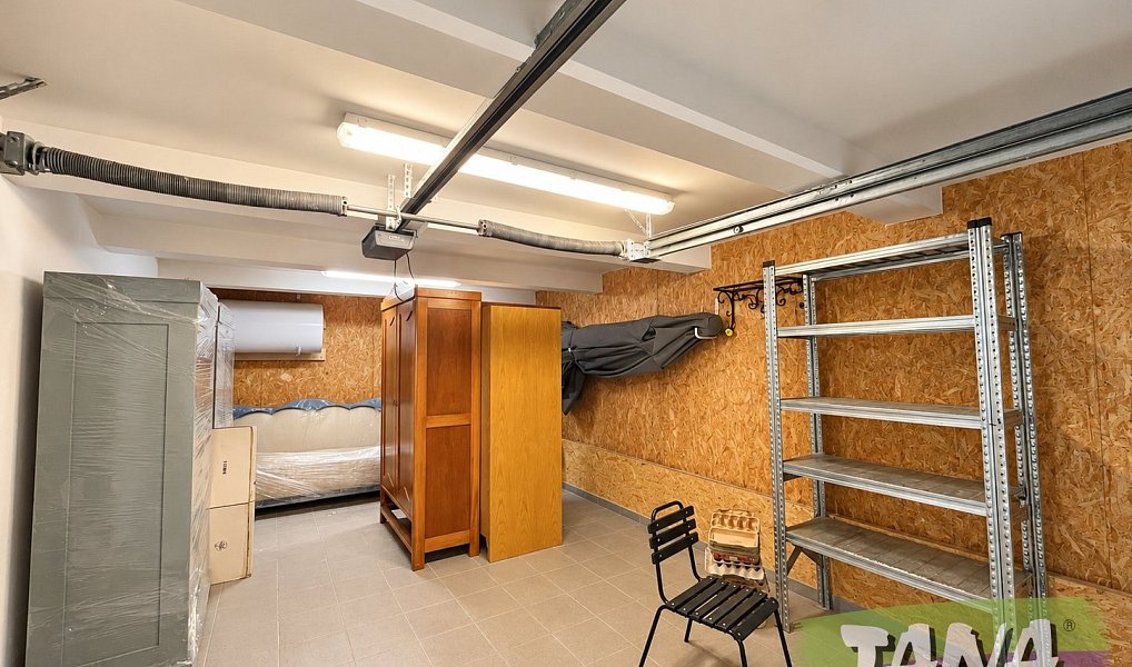 Prodej domu 310 m² s pozemkem 2 676 m², Úhlejov – náhled fotky 9