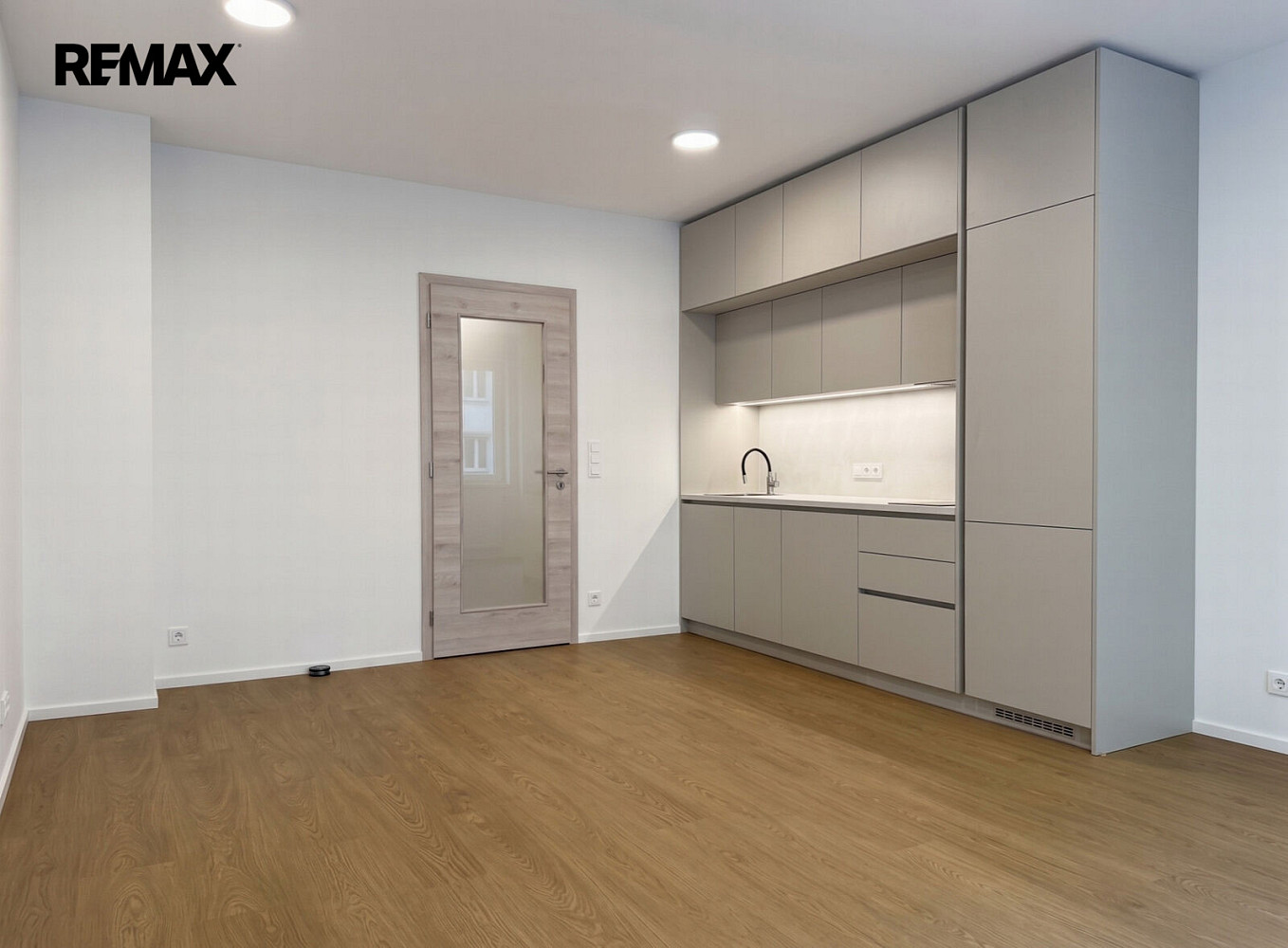 Pronájem bytu 1+kk 39 m²