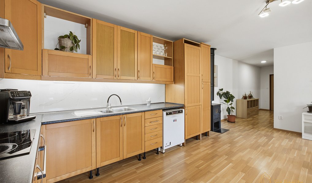 Prodej bytu 3+kk 89 m², Kněževes – náhled fotky 13